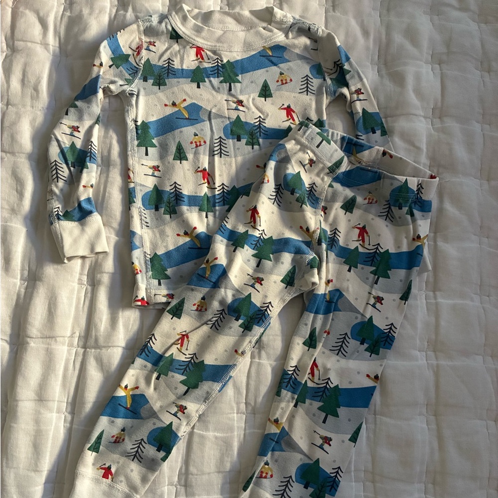 Hanna Andersson Skier Pajama Set